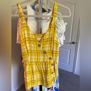 Coco & Jaimeson yellow plaid peplum top. Size large.